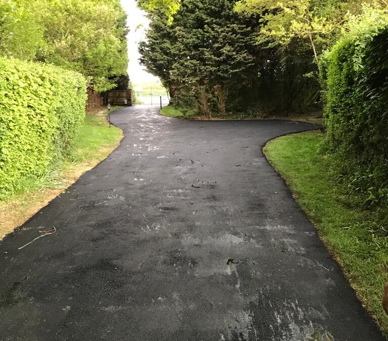 Why Choose a Professional Driveway Company for Your Installation or Repair